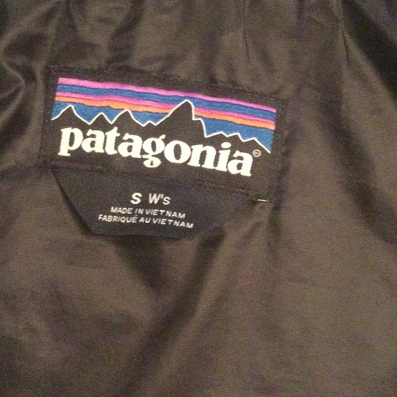 Womens size small Patagonia vest black - Picture 3 of 5
